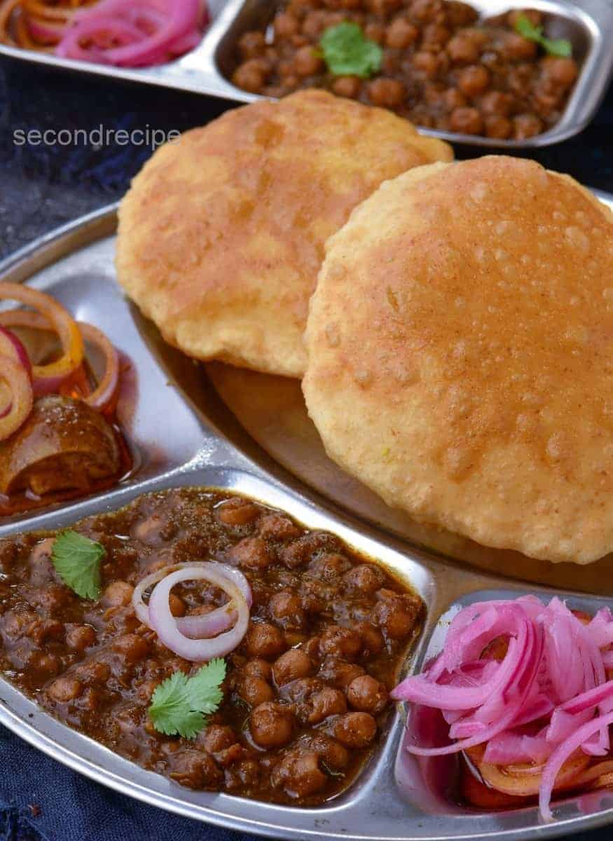Chola bhatura